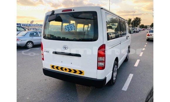 Buy Import Toyota Hiace White Car in Import - Dubai in Bumthang Buy Import Toyota Hiace White Car in Import - Dubai in Bumthang