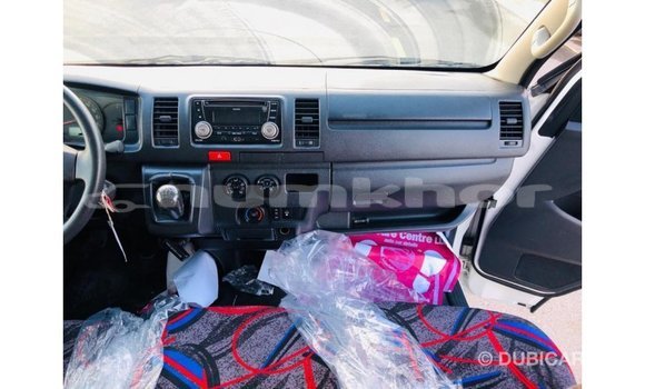 Buy Import Toyota Hiace White Car in Import - Dubai in Bumthang Buy Import Toyota Hiace White Car in Import - Dubai in Bumthang