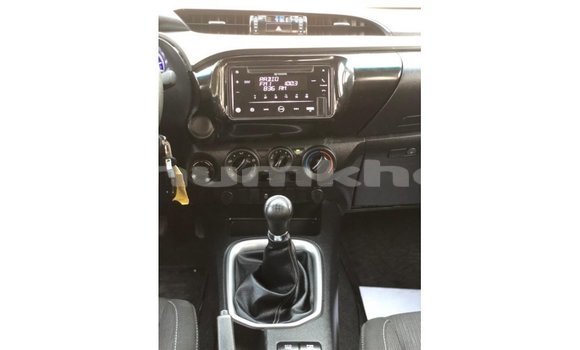 Buy Import Toyota Hilux White Car in Import - Dubai in Bumthang Buy Import Toyota Hilux White Car in Import - Dubai in Bumthang