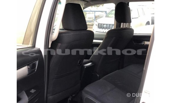 Buy Import Toyota Hilux White Car in Import - Dubai in Bumthang Buy Import Toyota Hilux White Car in Import - Dubai in Bumthang