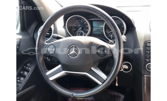Buy Import Mercedes-Benz 190 Other Car in Import - Dubai in Bumthang Buy Import Mercedes-Benz 190 Other Car in Import - Dubai in Bumthang