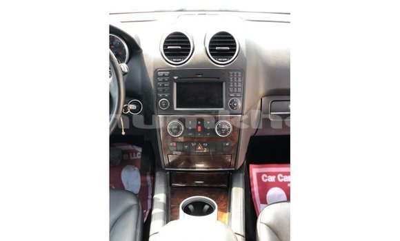 Buy Import Mercedes-Benz 190 Other Car in Import - Dubai in Bumthang Buy Import Mercedes-Benz 190 Other Car in Import - Dubai in Bumthang