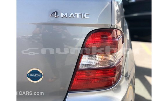 Buy Import Mercedes-Benz 190 Other Car in Import - Dubai in Bumthang Buy Import Mercedes-Benz 190 Other Car in Import - Dubai in Bumthang