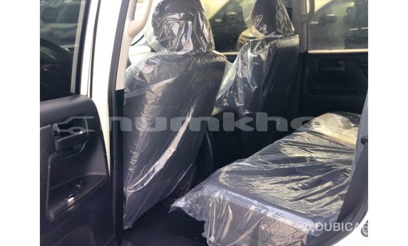 Buy Import Toyota Land Cruiser White Car in Import - Dubai in Bumthang Buy Import Toyota Land Cruiser White Car in Import - Dubai in Bumthang