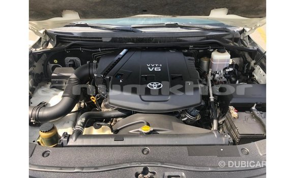 Buy Import Toyota Land Cruiser White Car in Import - Dubai in Bumthang Buy Import Toyota Land Cruiser White Car in Import - Dubai in Bumthang