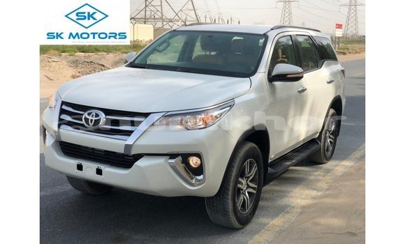 Buy Import Toyota Fortuner White Car in Import - Dubai in Bumthang