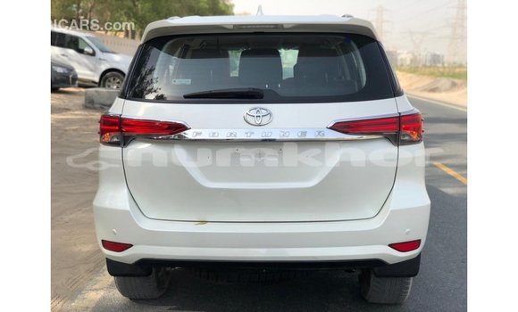 Buy Import Toyota Fortuner White Car in Import - Dubai in Bumthang Buy Import Toyota Fortuner White Car in Import - Dubai in Bumthang