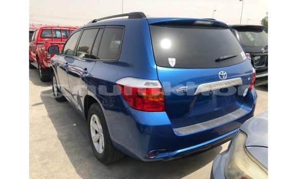 Buy Import Toyota Highlander Blue Car in Import - Dubai in Bumthang Buy Import Toyota Highlander Blue Car in Import - Dubai in Bumthang