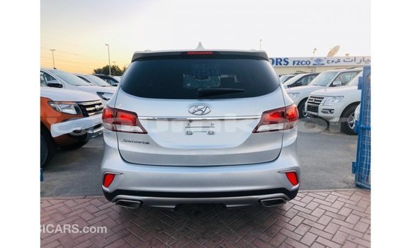 Buy Import Hyundai Santa Fe Other Car in Import - Dubai in Bumthang Buy Import Hyundai Santa Fe Other Car in Import - Dubai in Bumthang