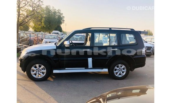 Buy Import Mitsubishi Pajero Black Car in Import - Dubai in Bumthang Buy Import Mitsubishi Pajero Black Car in Import - Dubai in Bumthang