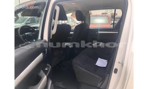 Buy Import Toyota Hilux White Car in Import - Dubai in Bumthang Buy Import Toyota Hilux White Car in Import - Dubai in Bumthang