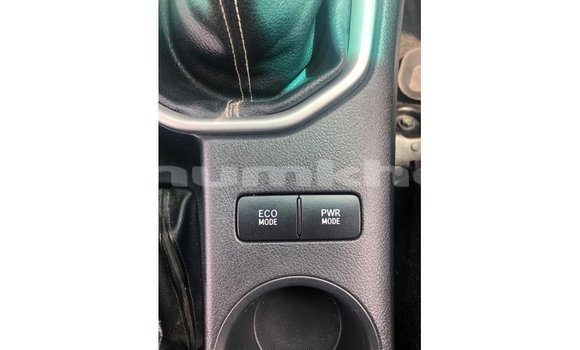 Buy Import Toyota Hilux White Car in Import - Dubai in Bumthang Buy Import Toyota Hilux White Car in Import - Dubai in Bumthang