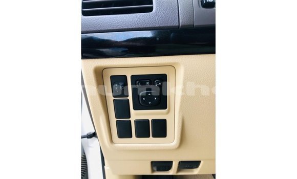 Buy Import Toyota Prado White Car in Import - Dubai in Bumthang Buy Import Toyota Prado White Car in Import - Dubai in Bumthang