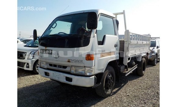Buy Import Toyota Dyna White Car in Import - Dubai in Bumthang Buy Import Toyota Dyna White Car in Import - Dubai in Bumthang