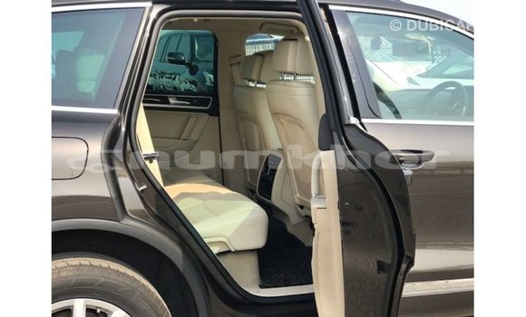 Buy Import Volkswagen Touareg Brown Car in Import - Dubai in Bumthang Buy Import Volkswagen Touareg Brown Car in Import - Dubai in Bumthang