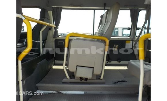 Buy Import Toyota Hiace White Car in Import - Dubai in Bumthang Buy Import Toyota Hiace White Car in Import - Dubai in Bumthang