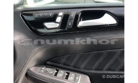 Buy Import Mercedes-Benz 190 White Car in Import - Dubai in Bumthang Buy Import Mercedes-Benz 190 White Car in Import - Dubai in Bumthang