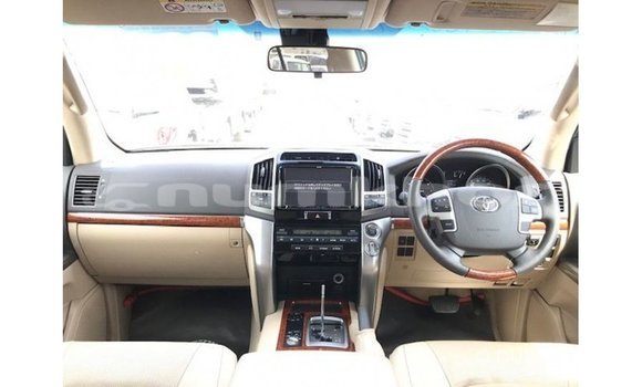 Buy Import Toyota Land Cruiser Red Car in Import - Dubai in Bumthang Buy Import Toyota Land Cruiser Red Car in Import - Dubai in Bumthang