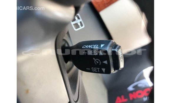 Buy Import Toyota Land Cruiser Red Car in Import - Dubai in Bumthang Buy Import Toyota Land Cruiser Red Car in Import - Dubai in Bumthang