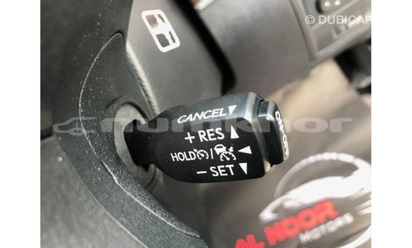 Buy Import Toyota Land Cruiser White Car in Import - Dubai in Bumthang Buy Import Toyota Land Cruiser White Car in Import - Dubai in Bumthang