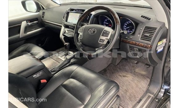 Buy Import Toyota Land Cruiser Black Car in Import - Dubai in Bumthang Buy Import Toyota Land Cruiser Black Car in Import - Dubai in Bumthang