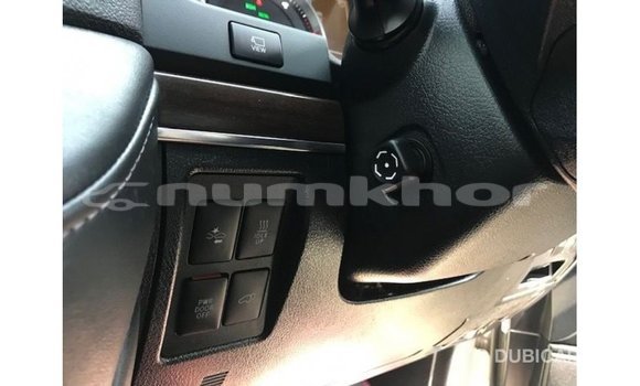 Buy Import Toyota Land Cruiser White Car in Import - Dubai in Bumthang Buy Import Toyota Land Cruiser White Car in Import - Dubai in Bumthang