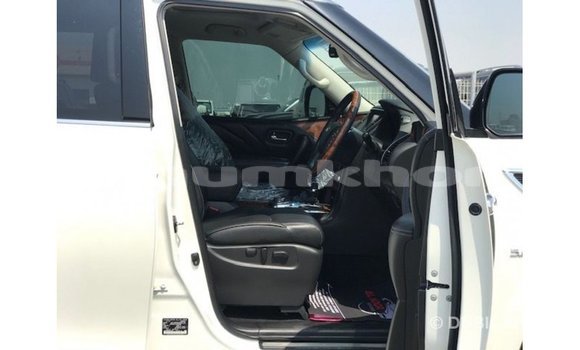 Buy Import Infiniti Q White Car in Import - Dubai in Bumthang Buy Import Infiniti Q White Car in Import - Dubai in Bumthang