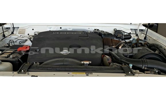 Buy Import Nissan Patrol White Car in Import - Dubai in Bumthang Buy Import Nissan Patrol White Car in Import - Dubai in Bumthang