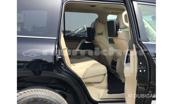 Buy Import Toyota Land Cruiser Black Car in Import - Dubai in Bumthang Buy Import Toyota Land Cruiser Black Car in Import - Dubai in Bumthang