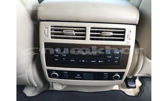 Buy Import Toyota Land Cruiser Black Car in Import - Dubai in Bumthang Buy Import Toyota Land Cruiser Black Car in Import - Dubai in Bumthang