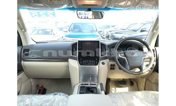Buy Import Toyota Land Cruiser Black Car in Import - Dubai in Bumthang Buy Import Toyota Land Cruiser Black Car in Import - Dubai in Bumthang