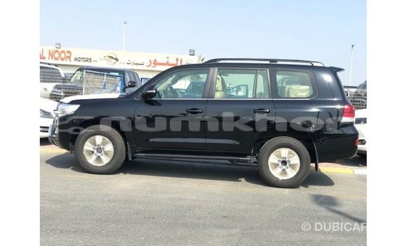 Buy Import Toyota Land Cruiser Black Car in Import - Dubai in Bumthang Buy Import Toyota Land Cruiser Black Car in Import - Dubai in Bumthang