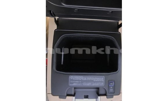 Buy Import Toyota Land Cruiser Black Car in Import - Dubai in Bumthang Buy Import Toyota Land Cruiser Black Car in Import - Dubai in Bumthang