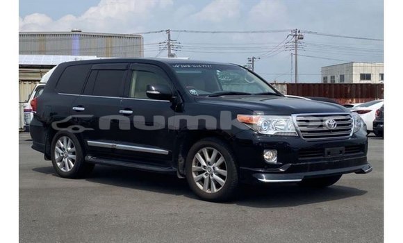 Buy Import Toyota Land Cruiser Black Car in Import - Dubai in Bumthang Buy Import Toyota Land Cruiser Black Car in Import - Dubai in Bumthang