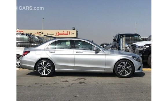 Buy Import Mercedes-Benz 200 Other Car in Import - Dubai in Bumthang Buy Import Mercedes-Benz 200 Other Car in Import - Dubai in Bumthang