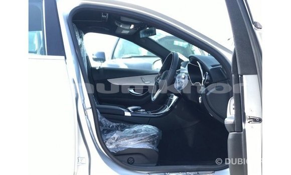 Buy Import Mercedes-Benz 200 Other Car in Import - Dubai in Bumthang Buy Import Mercedes-Benz 200 Other Car in Import - Dubai in Bumthang