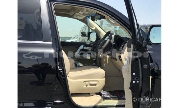 Buy Import Toyota Land Cruiser Black Car in Import - Dubai in Bumthang Buy Import Toyota Land Cruiser Black Car in Import - Dubai in Bumthang