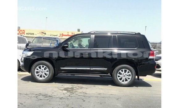Buy Import Toyota Land Cruiser Black Car in Import - Dubai in Bumthang Buy Import Toyota Land Cruiser Black Car in Import - Dubai in Bumthang