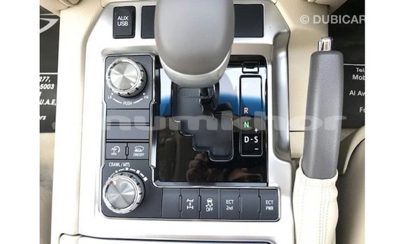 Buy Import Toyota Land Cruiser Black Car in Import - Dubai in Bumthang Buy Import Toyota Land Cruiser Black Car in Import - Dubai in Bumthang