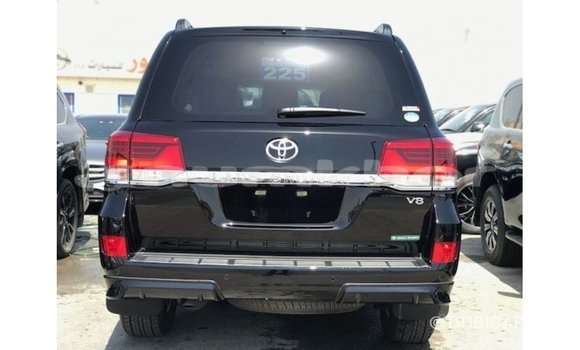 Buy Import Toyota Land Cruiser Black Car in Import - Dubai in Bumthang Buy Import Toyota Land Cruiser Black Car in Import - Dubai in Bumthang