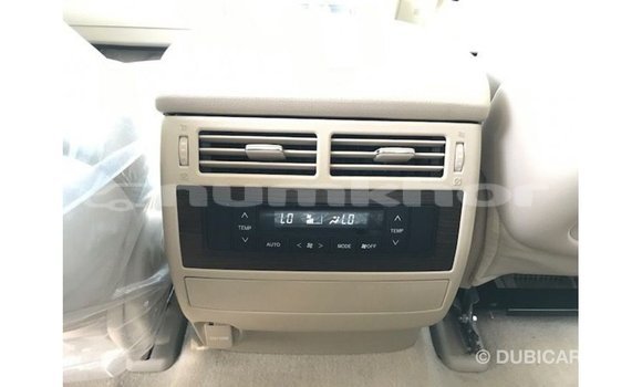 Buy Import Toyota Land Cruiser Black Car in Import - Dubai in Bumthang Buy Import Toyota Land Cruiser Black Car in Import - Dubai in Bumthang