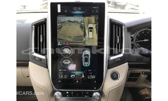 Buy Import Toyota Land Cruiser Black Car in Import - Dubai in Bumthang Buy Import Toyota Land Cruiser Black Car in Import - Dubai in Bumthang