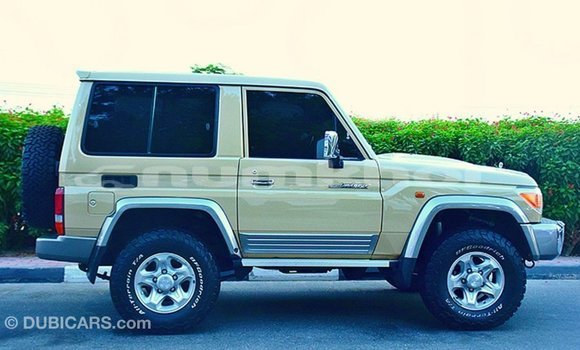 Buy Import Toyota Land Cruiser Beige Car in Import - Dubai in Bumthang Buy Import Toyota Land Cruiser Beige Car in Import - Dubai in Bumthang