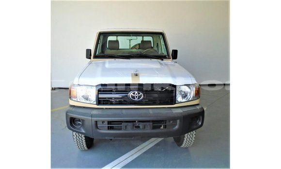 Buy Import Toyota Land Cruiser Beige Car in Import - Dubai in Bumthang Buy Import Toyota Land Cruiser Beige Car in Import - Dubai in Bumthang