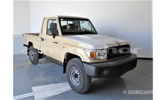 Buy Import Toyota Land Cruiser Beige Car in Import - Dubai in Bumthang Buy Import Toyota Land Cruiser Beige Car in Import - Dubai in Bumthang