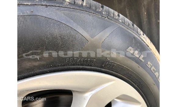 Buy Import Hyundai Tucson Red Car in Import - Dubai in Bumthang Buy Import Hyundai Tucson Red Car in Import - Dubai in Bumthang