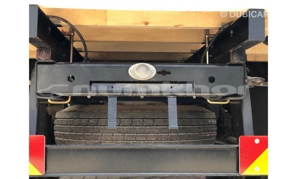 Buy Import Mitsubishi Carisma White Car in Import - Dubai in Bumthang Buy Import Mitsubishi Carisma White Car in Import - Dubai in Bumthang