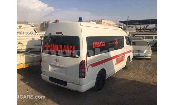 Buy Import Toyota Hiace White Car in Import - Dubai in Bumthang Buy Import Toyota Hiace White Car in Import - Dubai in Bumthang