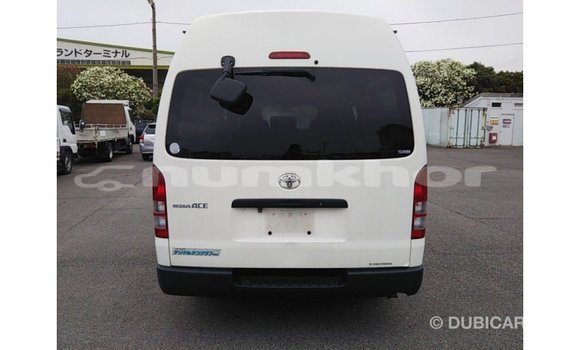 Buy Import Toyota Hiace White Car in Import - Dubai in Bumthang Buy Import Toyota Hiace White Car in Import - Dubai in Bumthang
