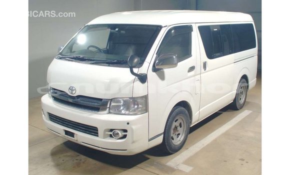 Buy Import Toyota Hiace White Car in Import - Dubai in Bumthang Buy Import Toyota Hiace White Car in Import - Dubai in Bumthang